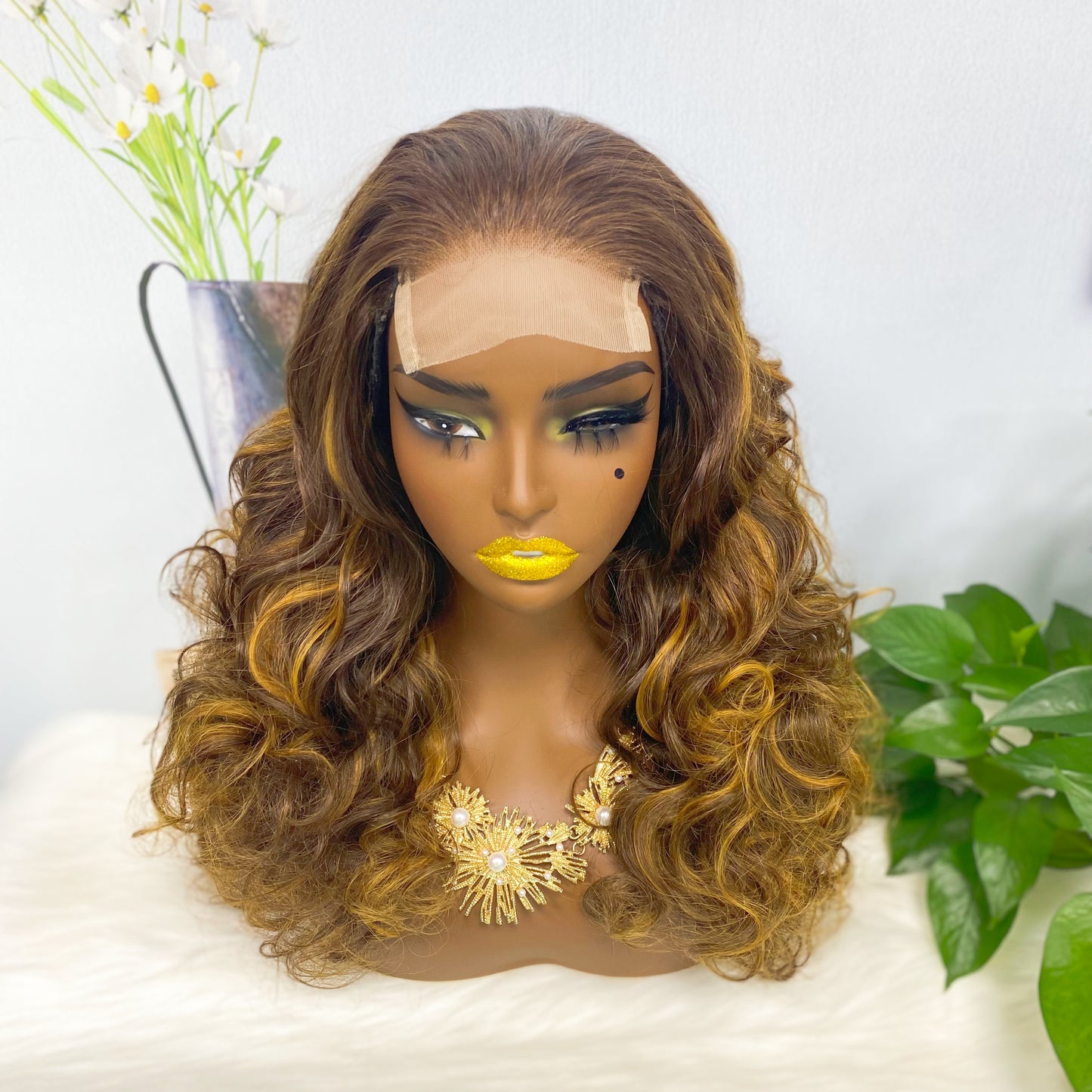 DD 4*4 Lace Wig Fumi Perruque de cheveux humains Couleur P4/27# 250% Densité