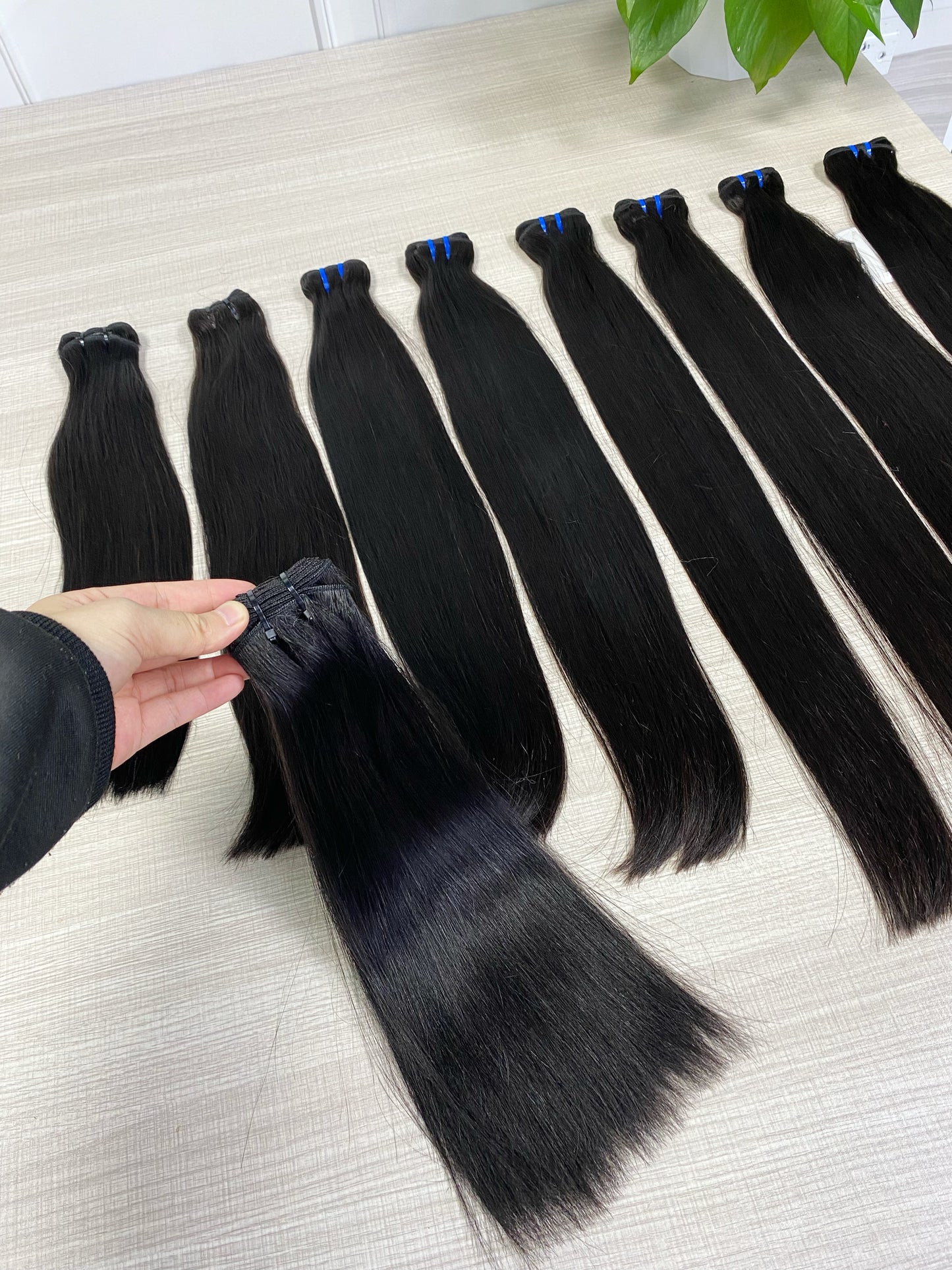 Double Drawn Raw Hair Bone Straight 100% Natural Human Hair